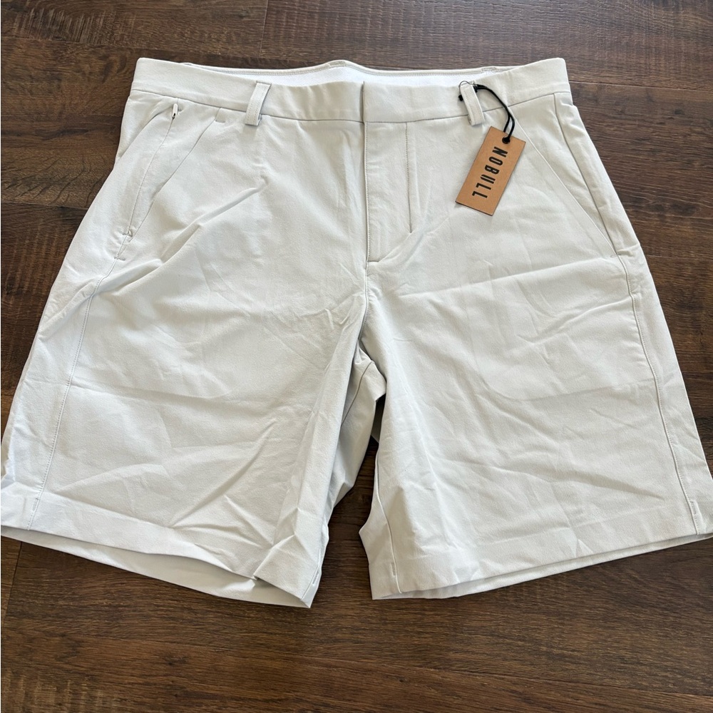 NOBULL Men's Cream Flat Front Shorts- size 33